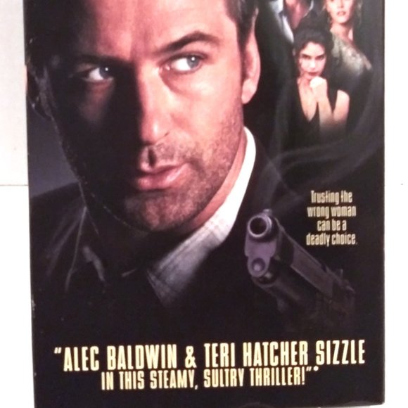 2 VHS Videos Heaven’s Prisoners and The Storm Riders, VCR Video Tape, VHS Movie - Picture 9 of 12